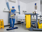 Limpeza e desinfecção de áreas de trabalho