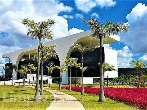 Revitalizamos a fachada da Cidade Administrativa - MG