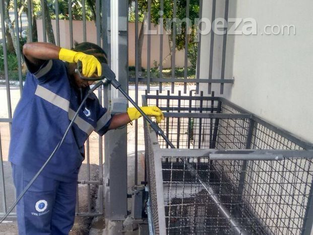 Limpeza interna em condomínio