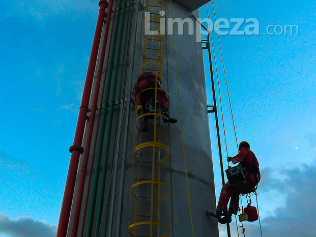 Limpeza e Manutenção Industrial