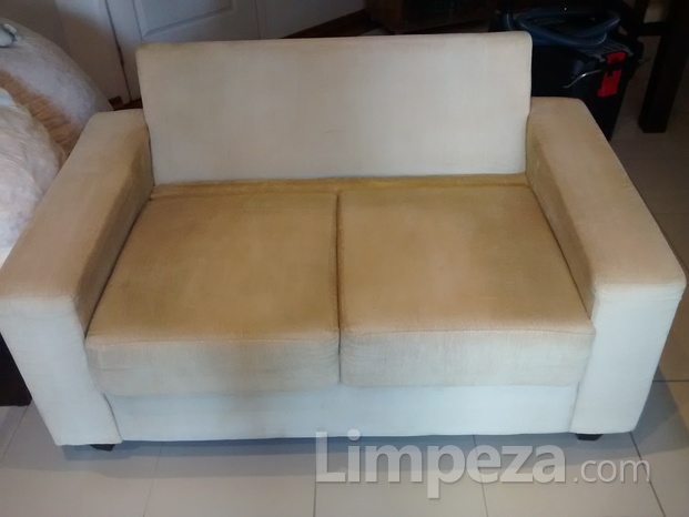 Sofa limpo e perfurmado