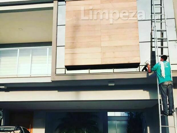 Limpeza de vidros residencial 