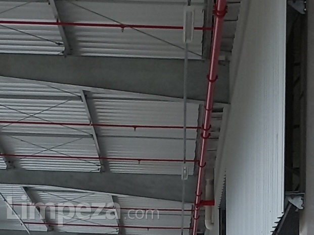 Serviço de limpeza pós obra 
