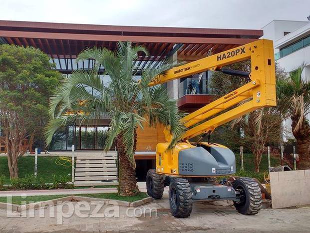 Limpeza pós obra: limpeza fachada de vidros