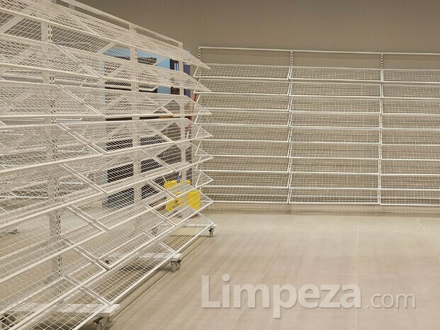 LIMPEZA COMERCIAL